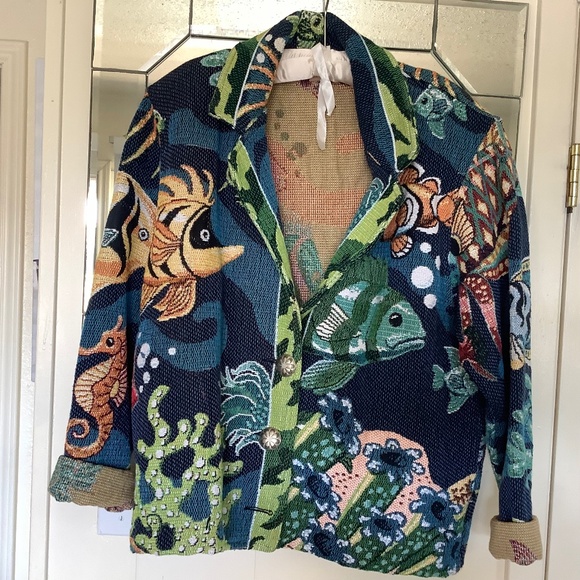 Beautiful Jacket - Picture 1 of 3